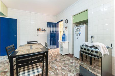 Casa à venda com 3 quartos, 225m² em Bosque da Saúde, São Paulo