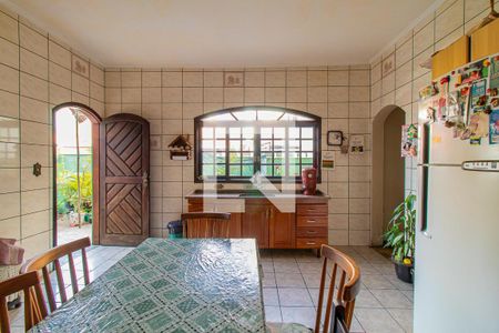 Casa à venda com 2 quartos, 170m² em Vila Valparaíso, Santo André