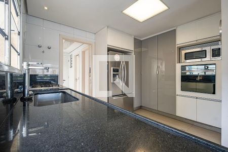 Sala/Cozinha de apartamento à venda com 3 quartos, 243m² em Jardim Paulista, São Paulo