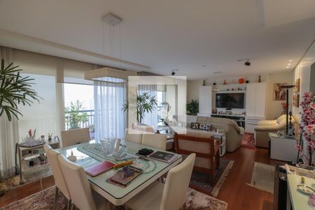 Apartamento à venda com 4 quartos, 240m² em Pompeia, São Paulo