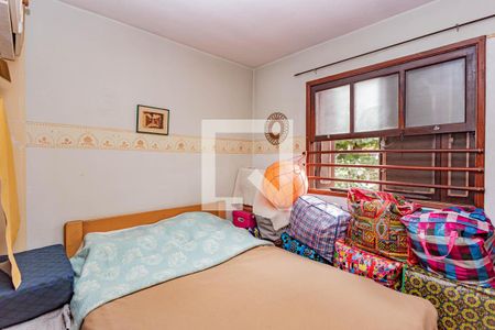 Casa à venda com 5 quartos, 210m² em Jardim Umuarama, São Paulo