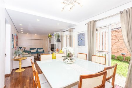 Casa à venda com 4 quartos, 220m² em Brooklin, São Paulo