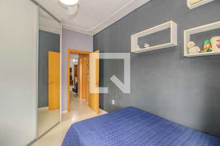 Quarto 1 de apartamento à venda com 4 quartos, 156m² em Navegantes, Porto Alegre