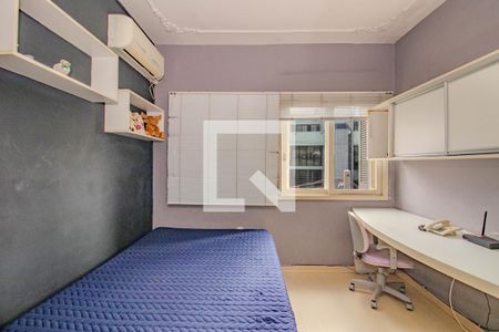Quarto 1 de apartamento à venda com 4 quartos, 156m² em Navegantes, Porto Alegre