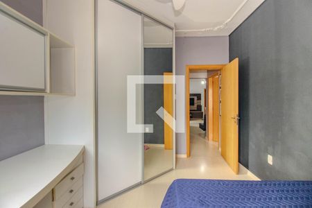 Quarto 1 de apartamento à venda com 4 quartos, 156m² em Navegantes, Porto Alegre