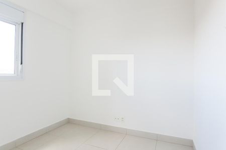 quarto 1 de apartamento para alugar com 2 quartos, 75m² em Caiçaras, Belo Horizonte