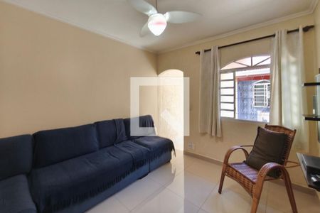Sala de TV de casa à venda com 2 quartos, 205m² em Parque Residencial Vila União, Campinas