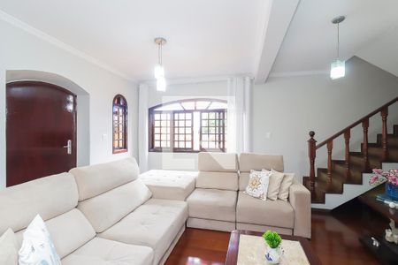 Sala de casa à venda com 3 quartos, 320m² em Vila Carmosina, São Paulo