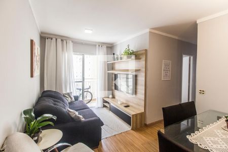 Sala  de apartamento à venda com 3 quartos, 68m² em Jardim Tupanci, Barueri