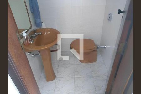 Casa à venda com 3 quartos, 320m² em Parque Peruche, São Paulo