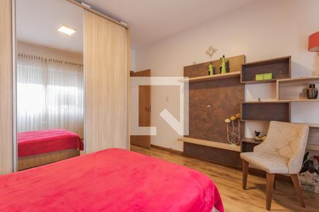 Quarto 1 de apartamento para alugar com 2 quartos, 95m² em Floresta, Porto Alegre