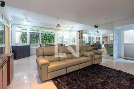 Casa à venda com 4 quartos, 473m² em Chácara Monte Alegre, São Paulo