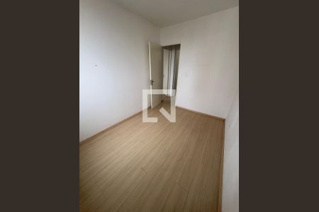 Quarto de apartamento para alugar com 2 quartos, 55m² em Jardim do Estádio, Santo André