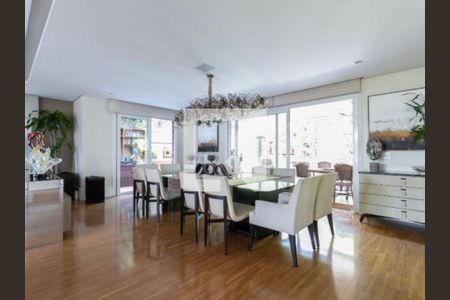 Casa à venda com 4 quartos, 620m² em Brooklin, São Paulo