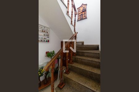 Escada  de casa à venda com 3 quartos, 150m² em Vila Sao Francisco (zona Leste), São Paulo