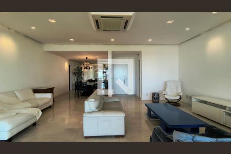 Sala de apartamento para alugar com 4 quartos, 300m² em Barra da Tijuca, Rio de Janeiro