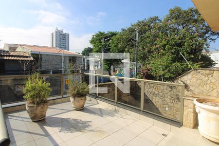 Varanda Quarto 1 de casa para alugar com 7 quartos, 358m² em Vila Ré, São Paulo