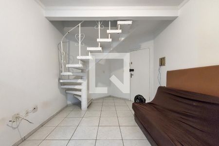 Sala de casa de condomínio para alugar com 2 quartos, 70m² em Canto do Forte, Praia Grande