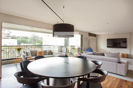 Apartamento à venda com 4 quartos, 198m² em Alto de Pinheiros, São Paulo