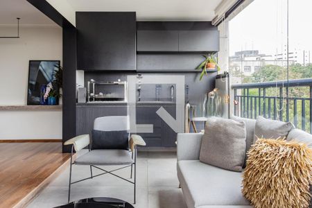 Apartamento à venda com 4 quartos, 198m² em Alto de Pinheiros, São Paulo