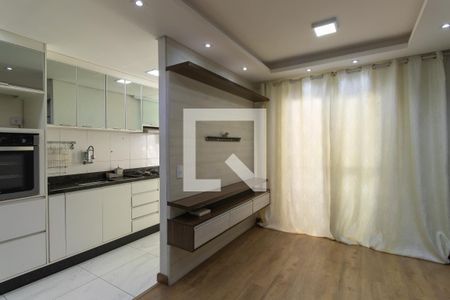 Sala de apartamento para alugar com 2 quartos, 59m² em Jardim Colibri, Cotia