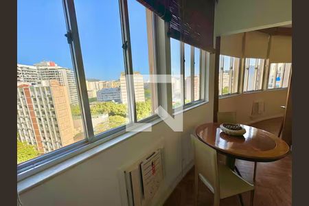 Sala de apartamento para alugar com 2 quartos, 85m² em Catete, Rio de Janeiro