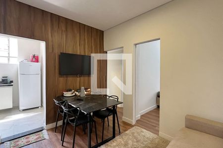 Sala de apartamento para alugar com 2 quartos, 55m² em Embaré, Santos