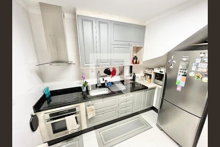 Sala/Cozinha de casa de condomínio à venda com 2 quartos, 102m² em Chora Menino, São Paulo