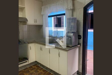 Casa à venda com 4 quartos, 297m² em Vila Scarpelli, Santo André