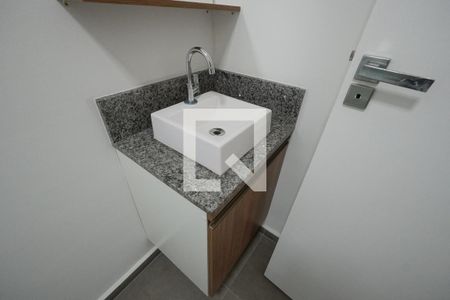 Banheiro de kitnet/studio para alugar com 1 quarto, 24m² em Vila Mariana, São Paulo