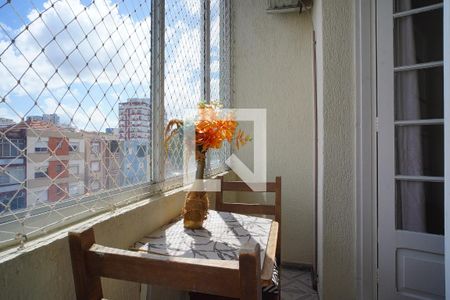 Varanda  de apartamento para alugar com 1 quarto, 58m² em Santa Cecília, Porto Alegre