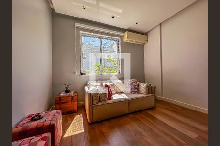 Apartamento à venda com 2 quartos, 70m² em Urca, Rio de Janeiro