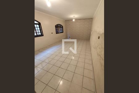 Casa à venda com 3 quartos, 178m² em Parque Jaçatuba, Santo André