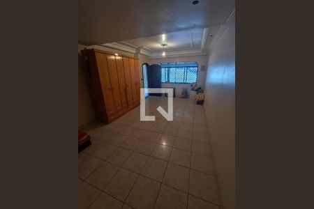 Casa à venda com 3 quartos, 178m² em Parque Jaçatuba, Santo André