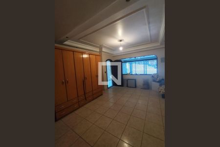 Casa à venda com 3 quartos, 178m² em Parque Jaçatuba, Santo André