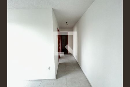 Corredor de apartamento à venda com 2 quartos, 40m² em Inhaúma, Rio de Janeiro