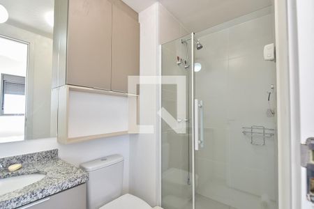 Banheiro de kitnet/studio para alugar com 1 quarto, 30m² em Liberdade, São Paulo