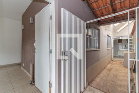 Foto 13 de casa à venda com 5 quartos, 260m² em União, Belo Horizonte