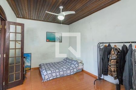 Quarto de casa à venda com 6 quartos, 368m² em Partenon, Porto Alegre