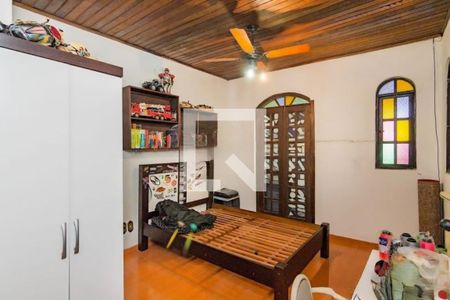 Quarto de casa à venda com 6 quartos, 368m² em Partenon, Porto Alegre