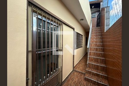 Casa à venda com 360m², 4 quartos e 2 vagasFachada Cozinha