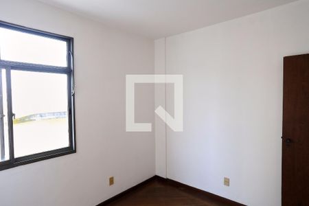 Quarto de apartamento para alugar com 2 quartos, 75m² em Serra, Belo Horizonte