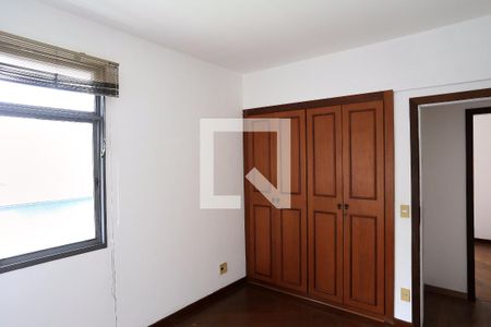 Quarto 1 de apartamento para alugar com 2 quartos, 75m² em Serra, Belo Horizonte
