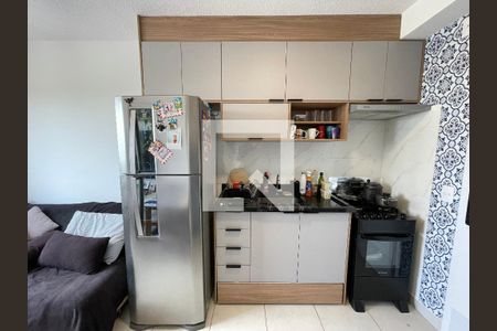Sala/Cozinha de apartamento para alugar com 2 quartos, 32m² em Jardim Celeste, São Paulo