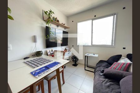 Sala/Cozinha de apartamento para alugar com 2 quartos, 32m² em Jardim Celeste, São Paulo