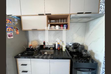 Sala/Cozinha de apartamento para alugar com 2 quartos, 32m² em Jardim Celeste, São Paulo