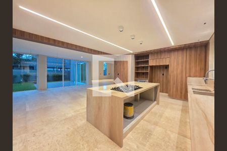 Cozinha  de casa de condomínio à venda com 4 quartos, 460m² em Condomínio Serra dos Manacás, Brumadinho