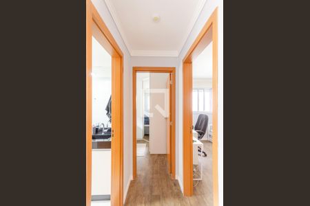 Corredor de apartamento para alugar com 2 quartos, 45m² em Jardim Iris, São Paulo