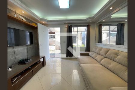 Sala de casa de condomínio à venda com 2 quartos, 80m² em Jardim Sarah, São Paulo