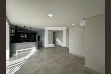 Apartamento para alugar com 3 quartos, 200m² em Swiss Park, Campinas